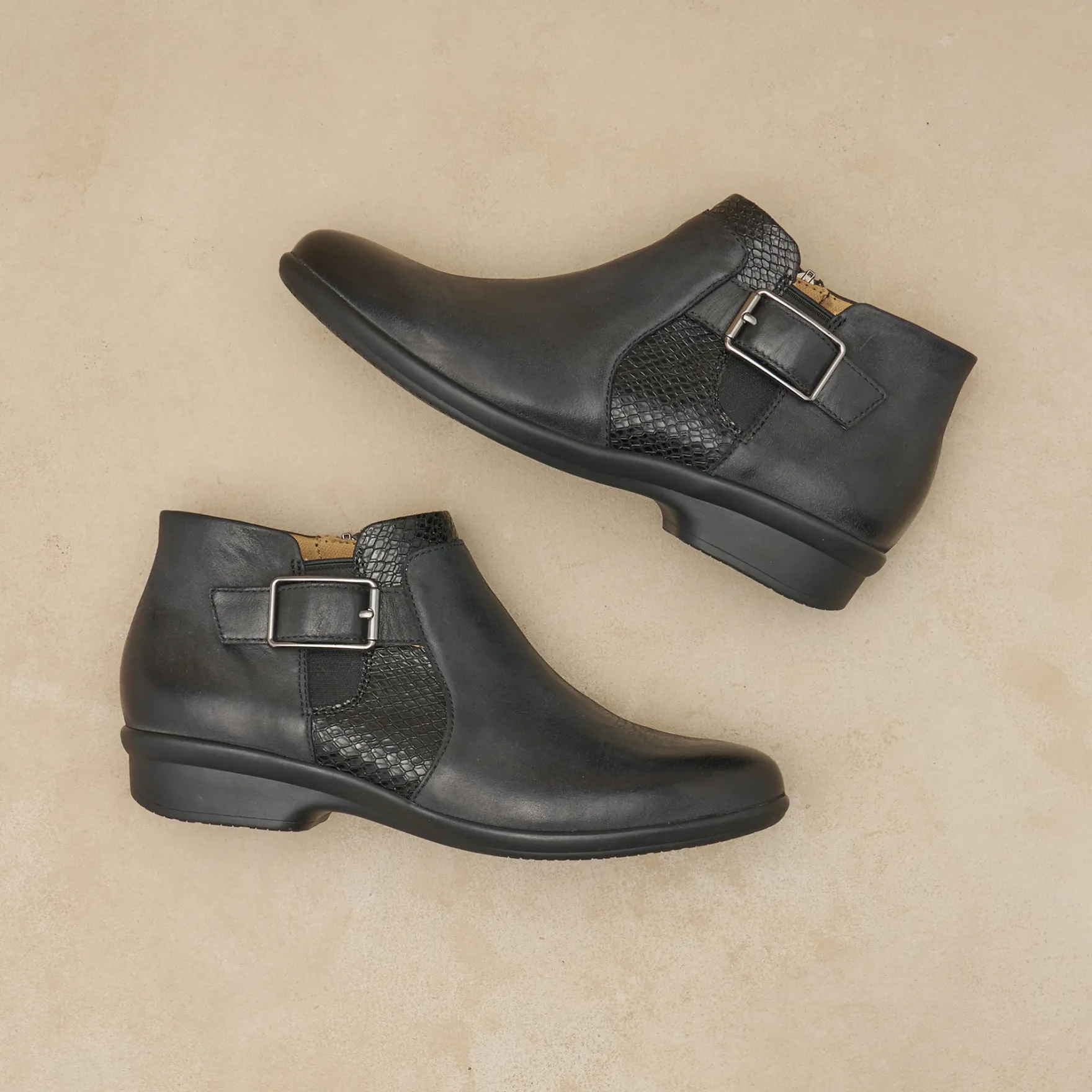 Dansko Carolyn>Women Boots & Booties
