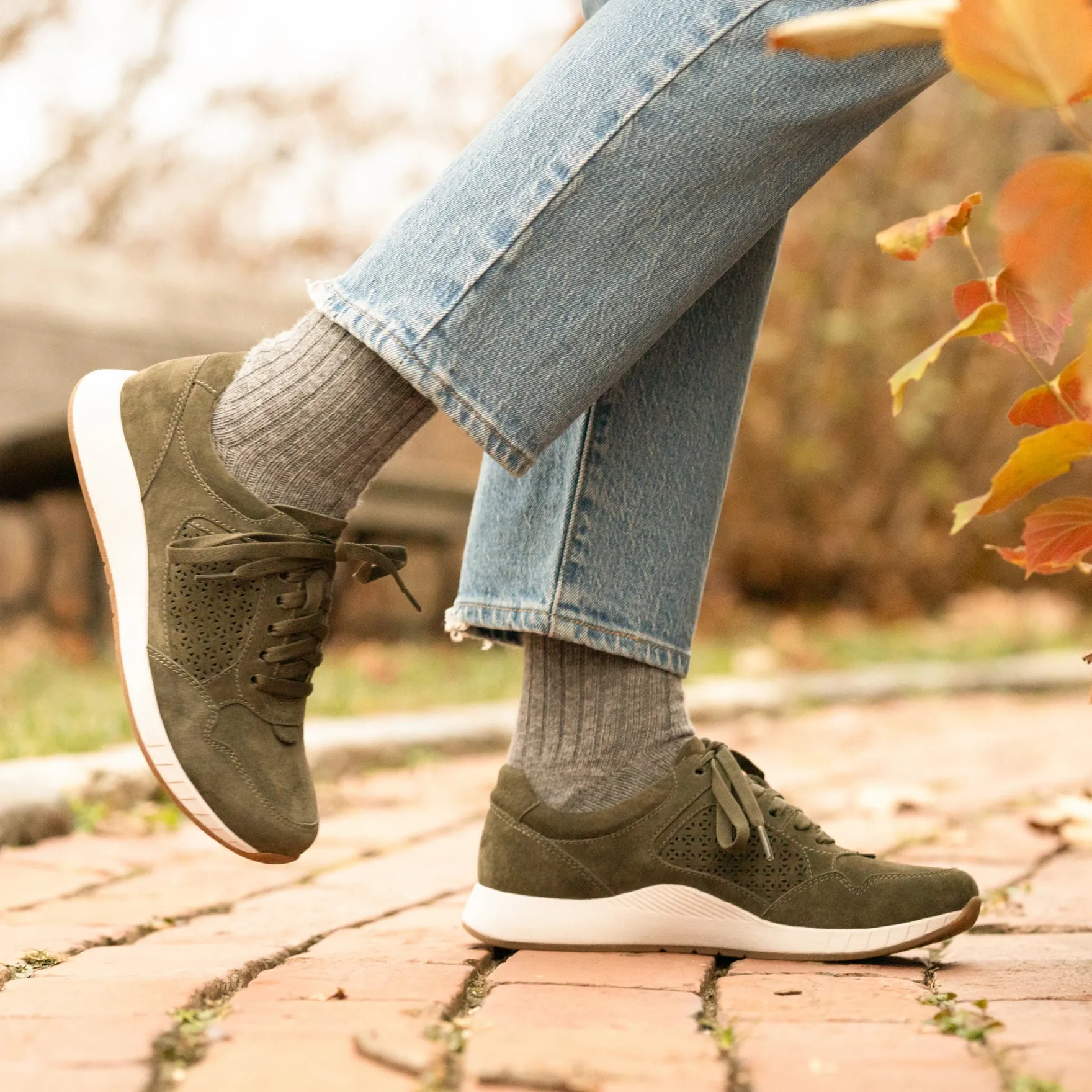 Dansko Catie>Women Sneakers & Outdoor