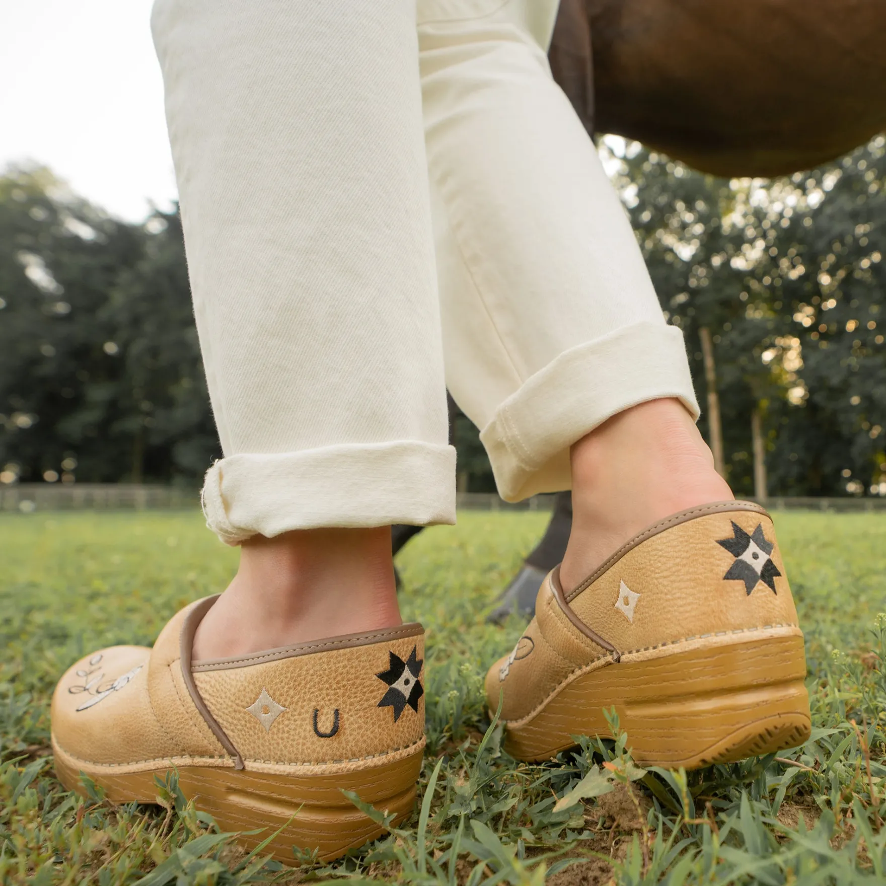 Dansko Jenni Clog & Bandana>Women Clogs