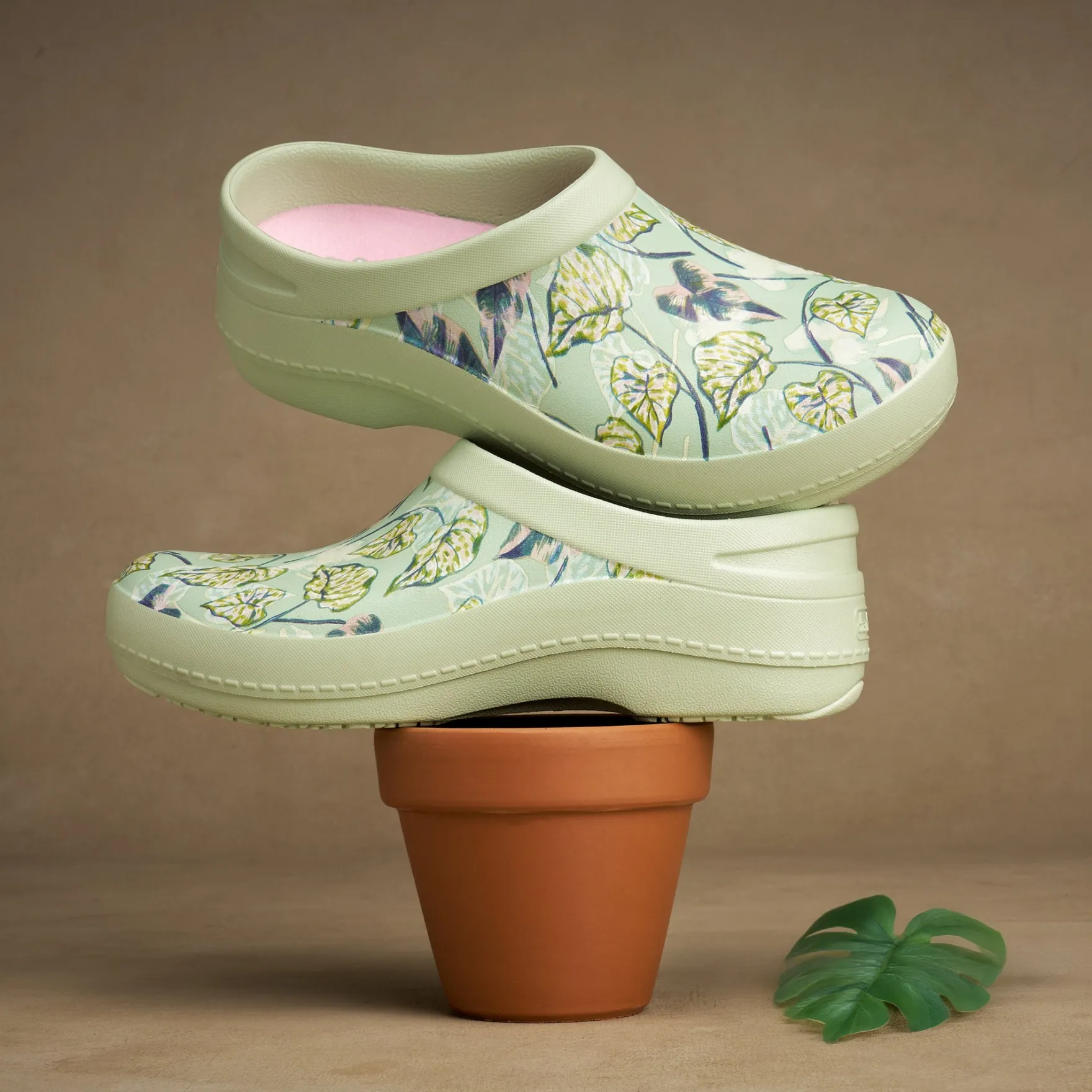 Dansko Kaci>Women Mules / Slip-Ons|Clogs
