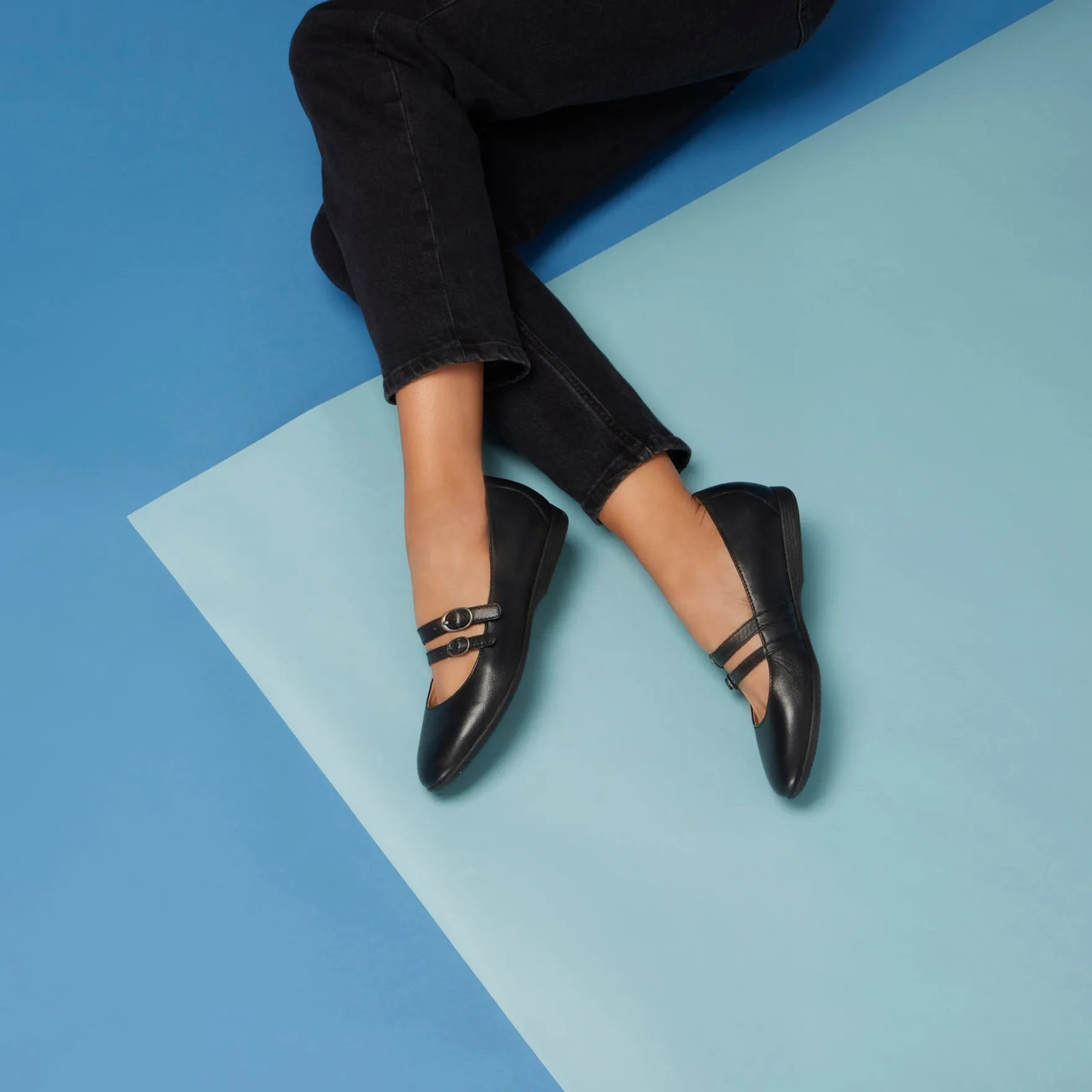 Dansko Leeza>Women Flats|Mary Janes