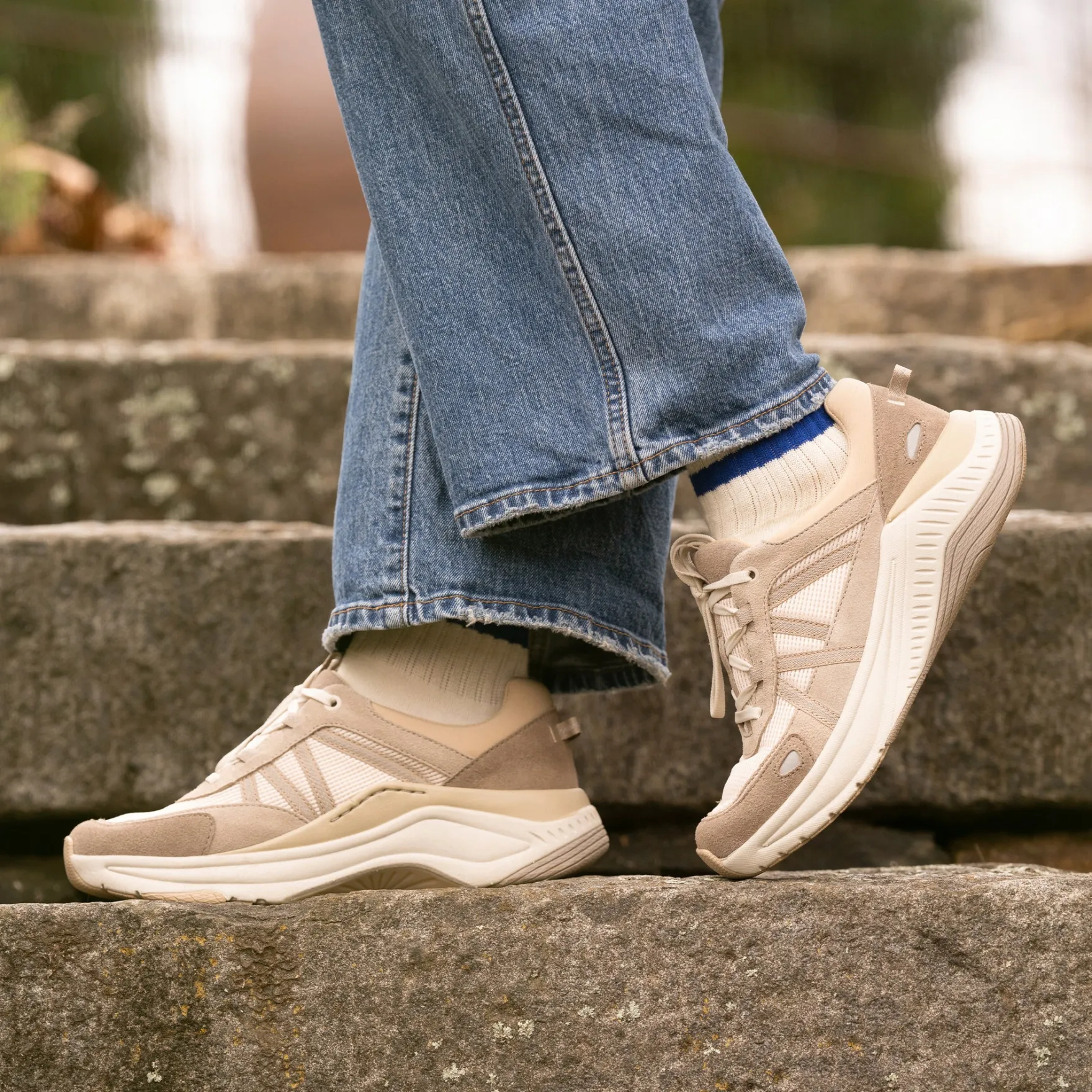 Dansko Poppy>Women Sneakers & Outdoor