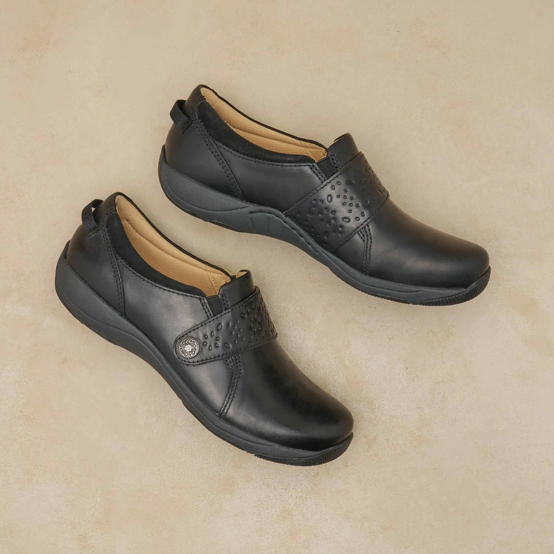 Dansko Sallie Wide>Women Sneakers & Outdoor|Wide