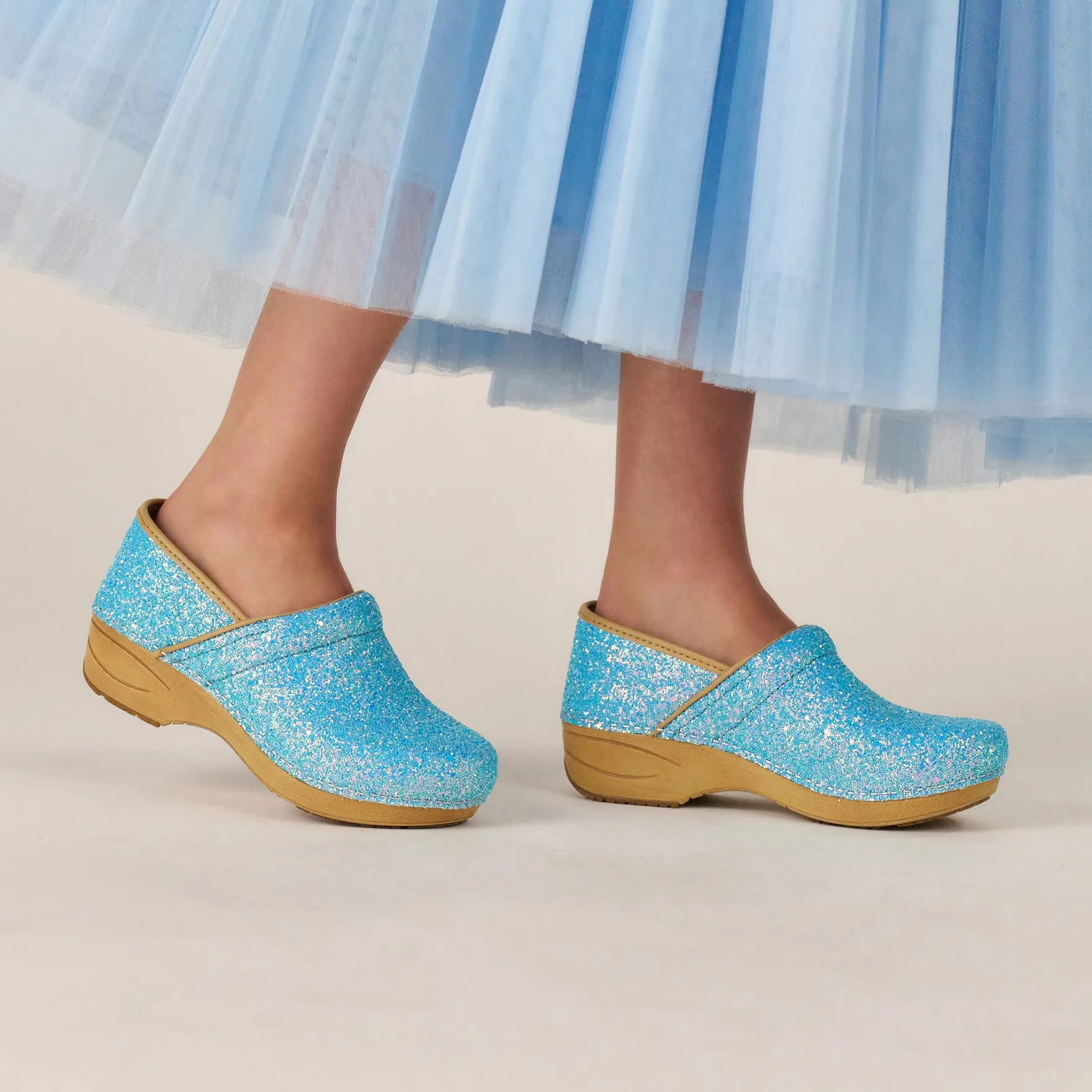 Dansko XP 2.0>Women Clogs